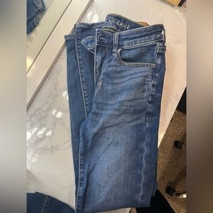 American eagle size 6 skinny jeans
